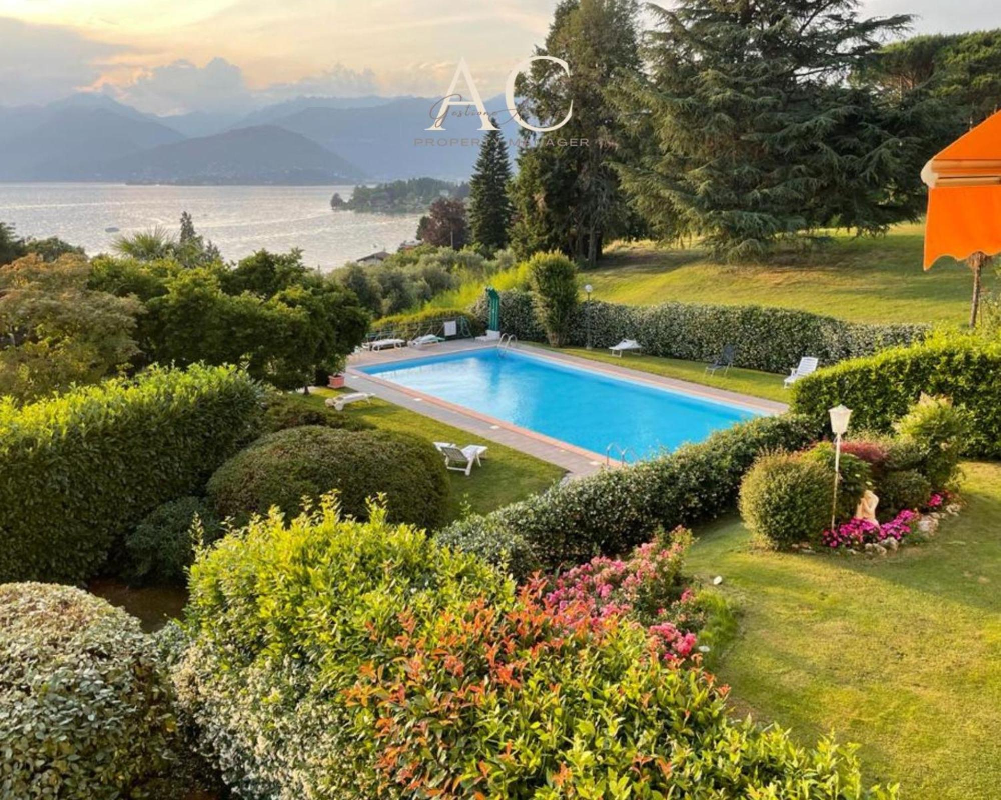 The House On The Lake Reno Di Leggiuno Екстер'єр фото