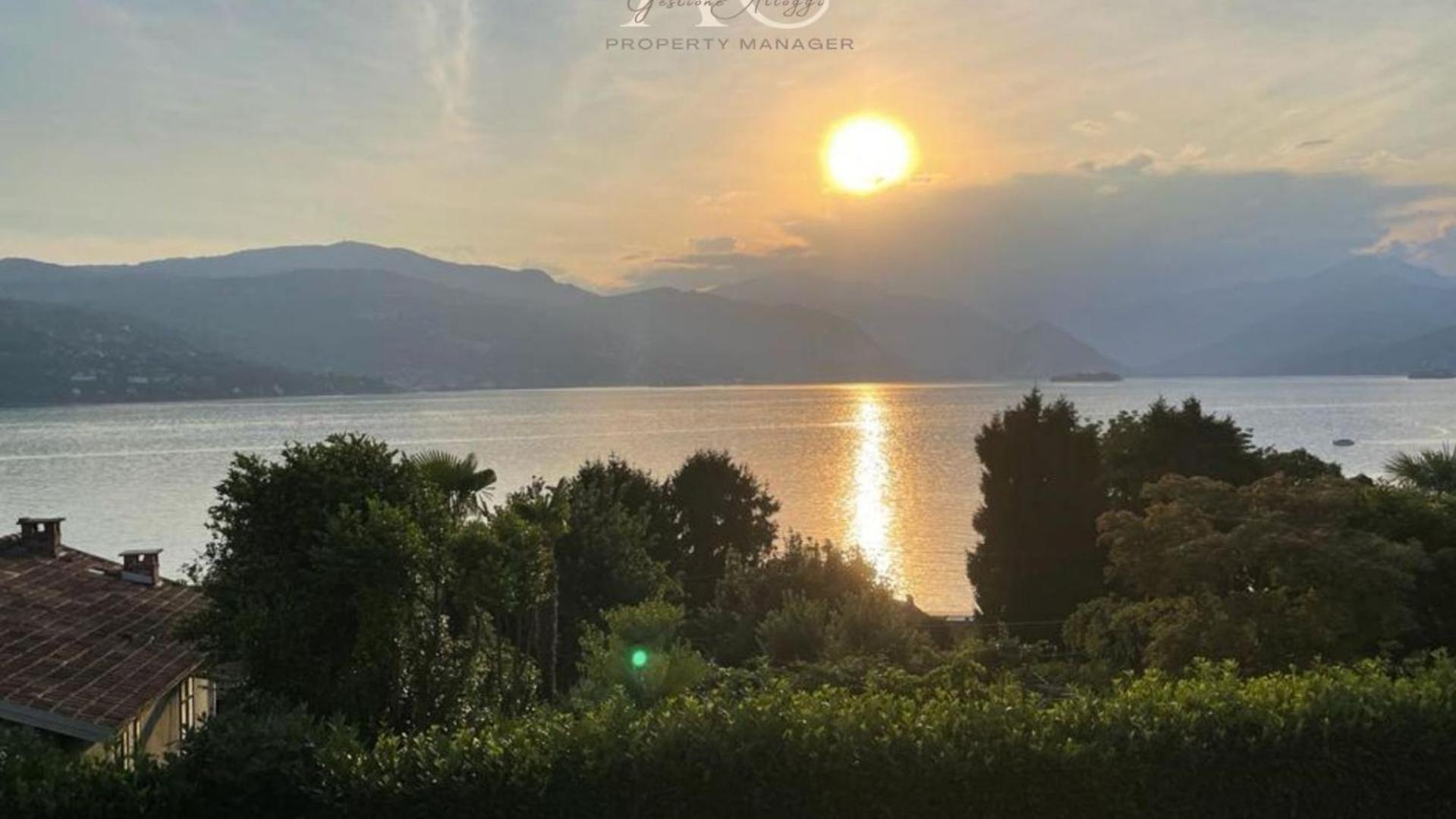 The House On The Lake Reno Di Leggiuno Екстер'єр фото